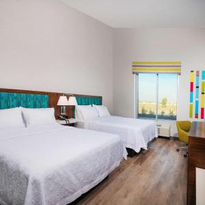 Queen Room with Two Queen Beds - Hearing Access/Non-Smoking