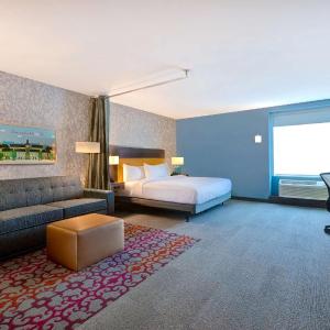 King Studio Suite - Hearing Access/Non-Smoking