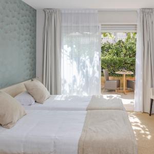 Twin Room with Terrace