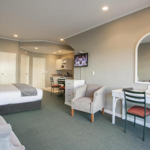 One-Bedroom Suite - Disability Access