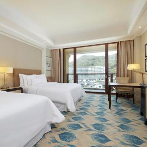 Renewal Twin Room