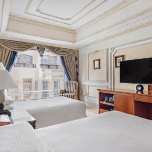 Superior Twin Room with City View