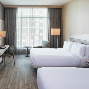 Queen Room With Two Queen Beds and City View - Hearing Accessible