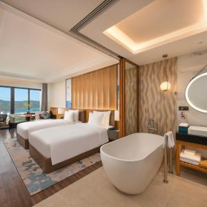 ​Premium Oceanview Twin Room