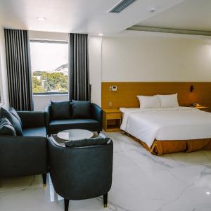 King Suite with Spa Bath