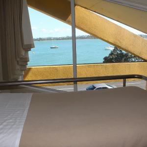 One-Bedroom Suite with Loft and Sea View - Upper Floor