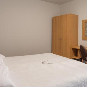 Two-Bedroom Apartment - Annex