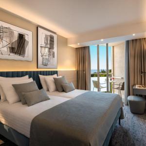 Superior double room with sea view balcony