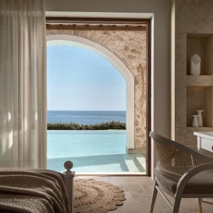 Three Bedroom Sea Front Villa with Private Pool
