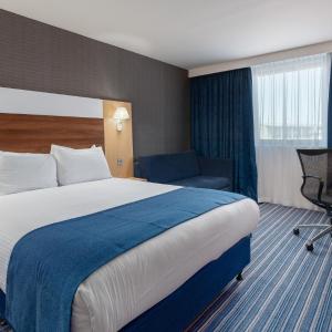 Standard Double Room with Free Hot Breakfast
