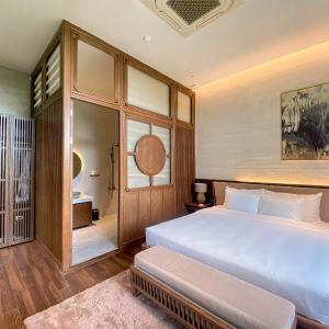 Deluxe Double or Twin Room with Garden View