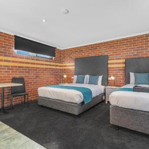 Deluxe Triple Room with Spa Bath