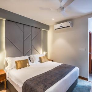 Comfy Room with Balcony