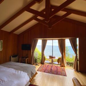 Bungalow (2 Adults)
