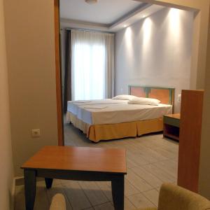 Triple Room with Sea View