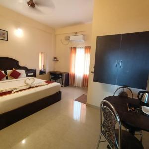 Deluxe Queen Room