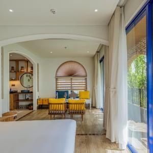Large Twin Room