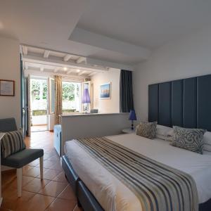 Basic Triple Room