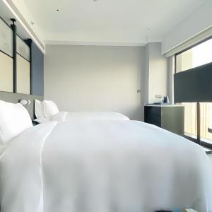 Premium Double Room with Two Double Beds and Ocean View
