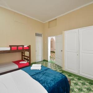 Quadruple Room with Private Bathroom