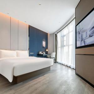 Elegant Room 