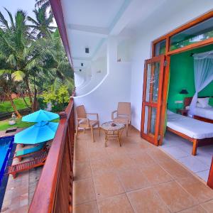 Triple Room with Sea View