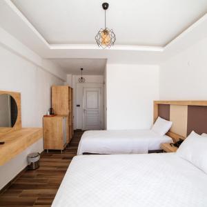 Triple Room with Balcony