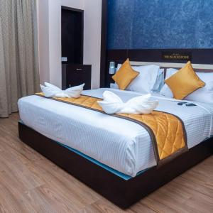 Superior Deluxe Double or Twin Room 