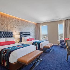 Queen Guest Room