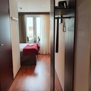 Budget Single Room