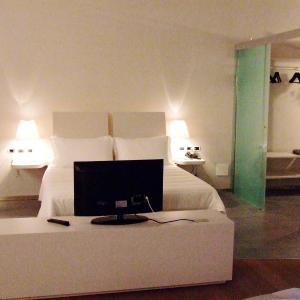Suite with Spa Access