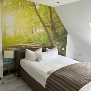 Single Room with Private Bathroom