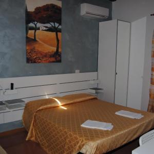 Basic Triple Room