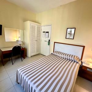 Single Room with Private Bathroom