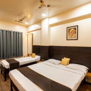 Deluxe Triple Room - Indian nationals only 