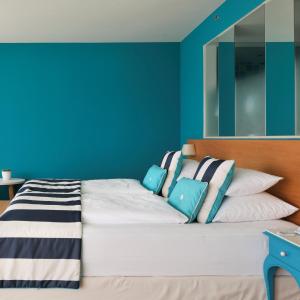 Junior Suite with Balcony and Sea View