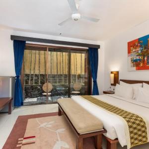 Suite with Free Benefit