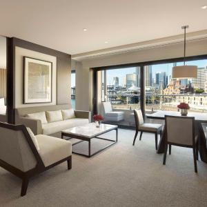 Cove Suite