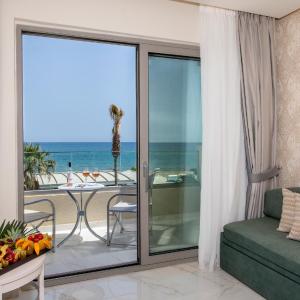 Twin Room with Sea View - in Main building 