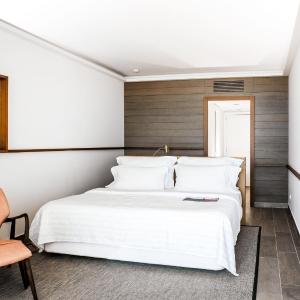 Premium King Room with Balcony and Sea View