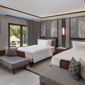 Deluxe Studio, Larger Guest room, 2 Double Bed(s) with Free Daily Activity