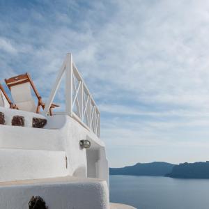 Superior Traditional Apartment with Caldera View (2-3 Adults) - Annex