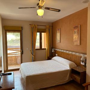 Single Room with Private Bathroom