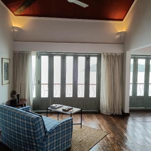 Sunset Suite Fakir