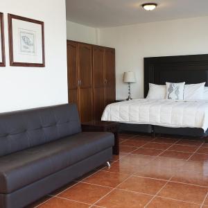 Double Room with Balcony and Sea View