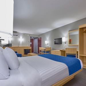 Superior Queen Room with Sofa Bed