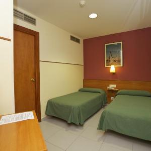 Economy Twin Room