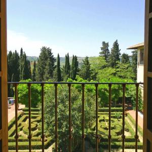 Two-Bedroom Apartment with Garden View