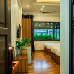 Triple Room with City View