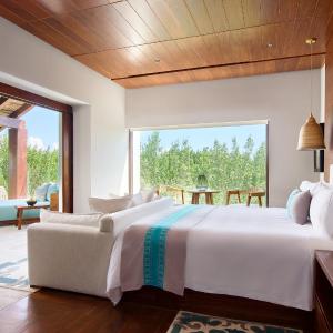 Treetop Pool Villa